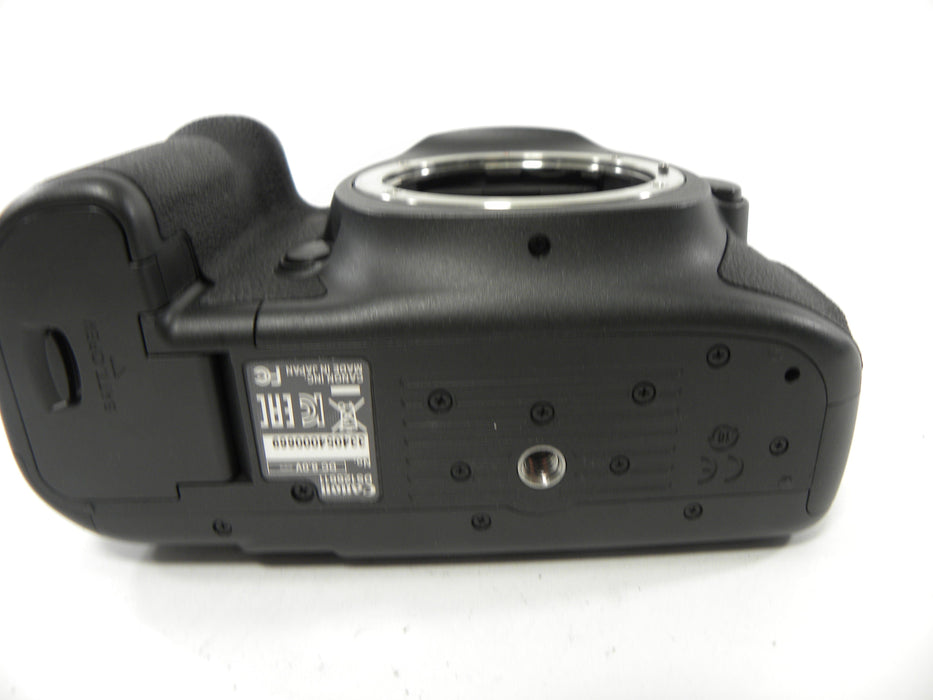 Canon EOS 5D SR 50.6mp Digital SLR Camera Body only Shutter Ct. 22,963