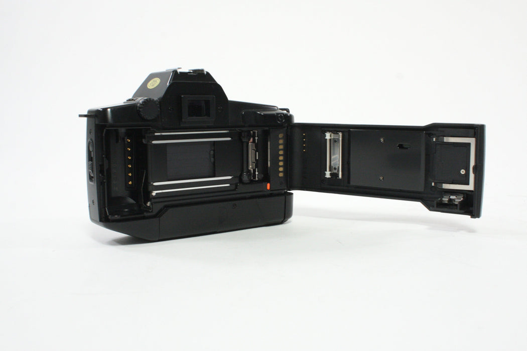 Canon EOS 650 SLR 35mm Camera with Date Back E