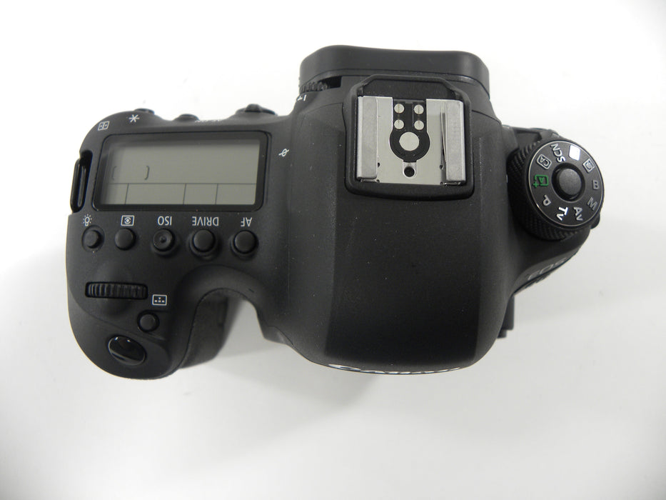 Canon EOS 6D Mark II 26.2mp Digital SLR body only Shutter Ct. 1,132