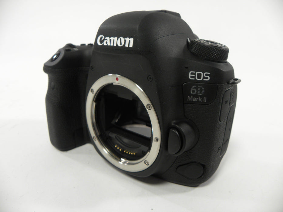 Canon EOS 6D Mark II 26.2mp Digital SLR body only Shutter Ct. 1,132