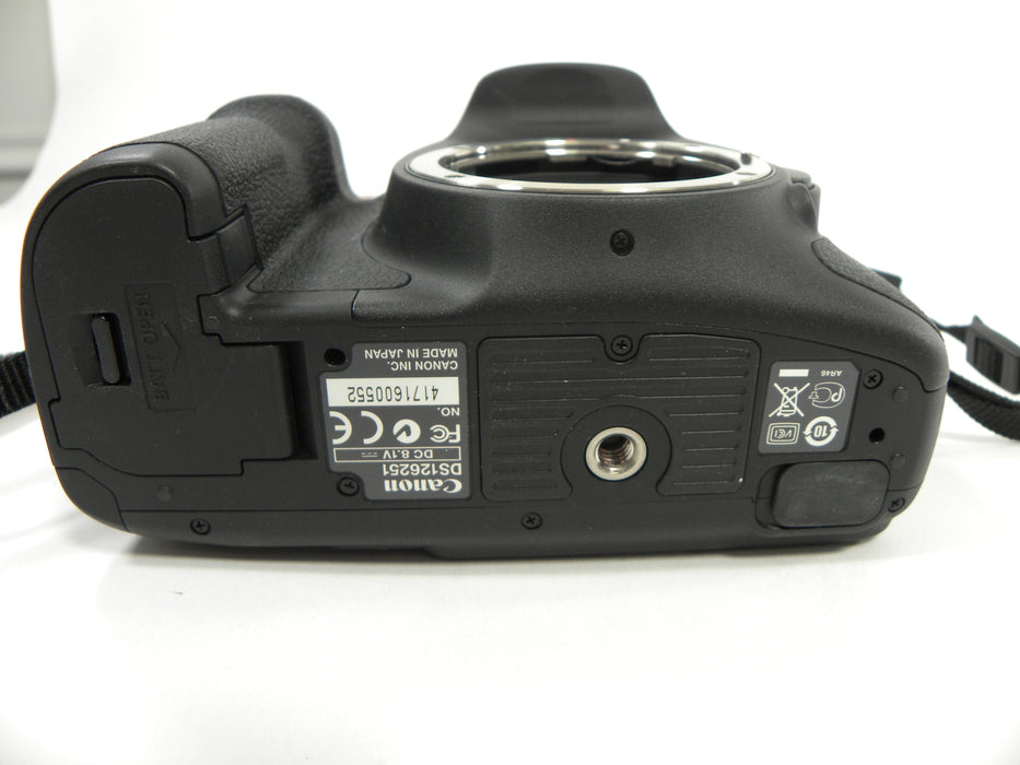 Canon EOS 7D 18.0mp Digital SLR Body Only Shutter Ct. 244