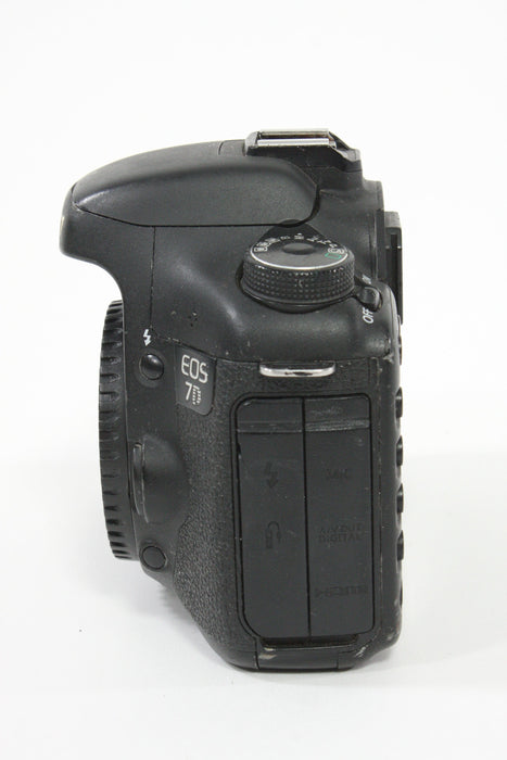 Canon EOS 7D Body Only - Shutter Count 43709
