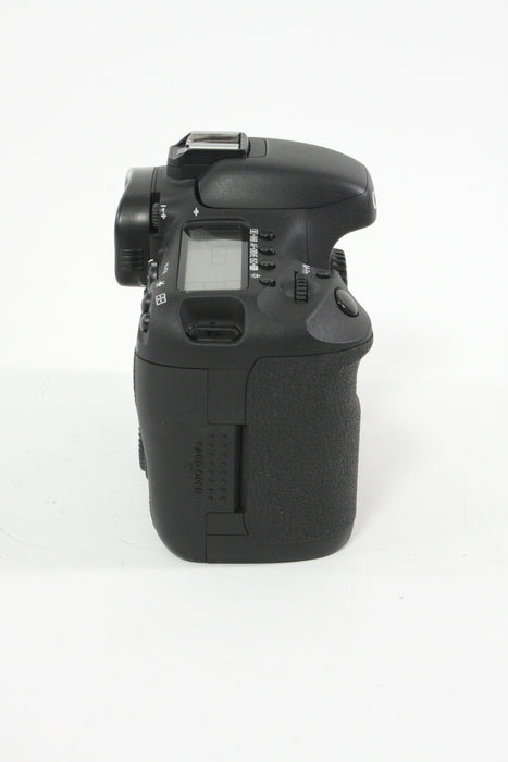 Canon EOS 7D Body Only - Shutter Count 572