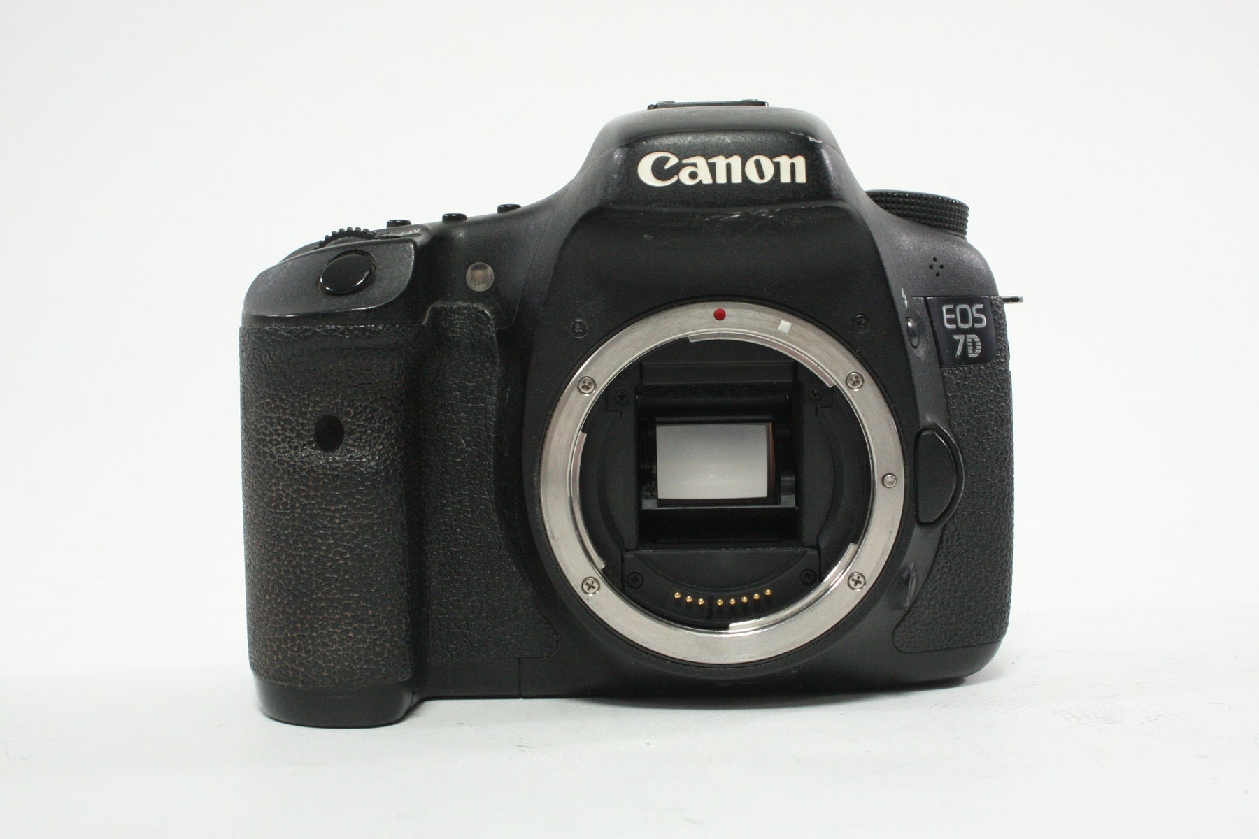 Canon EOS 7D DSLR Camera with a Shutter Count of 171,026