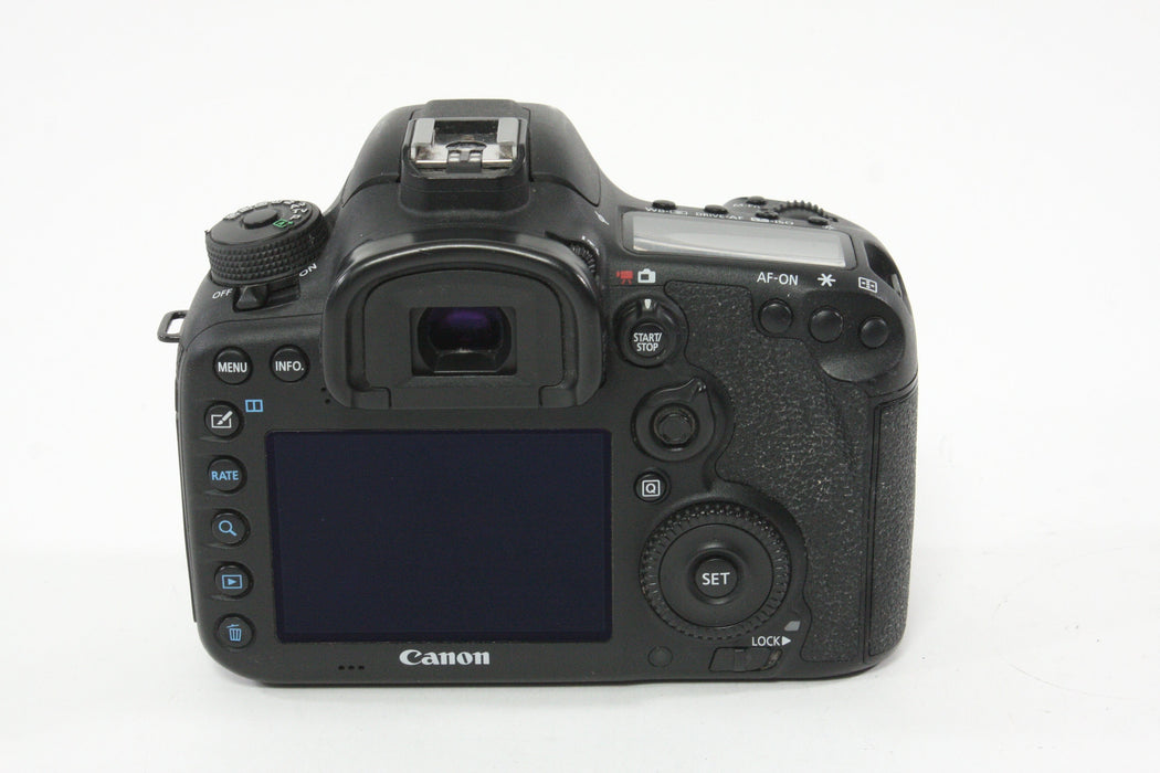 Canon EOS 7D Mark II Body Only - Shutter Count 11846
