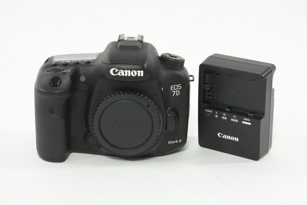 Canon EOS 7D Mark II Body Only - Shutter Count 11846