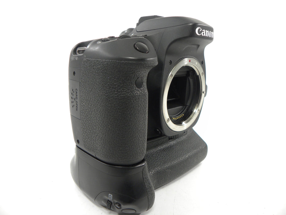 Canon EOS 80D 24.2mp Digital SLR Body only w/grip S/C 4,212