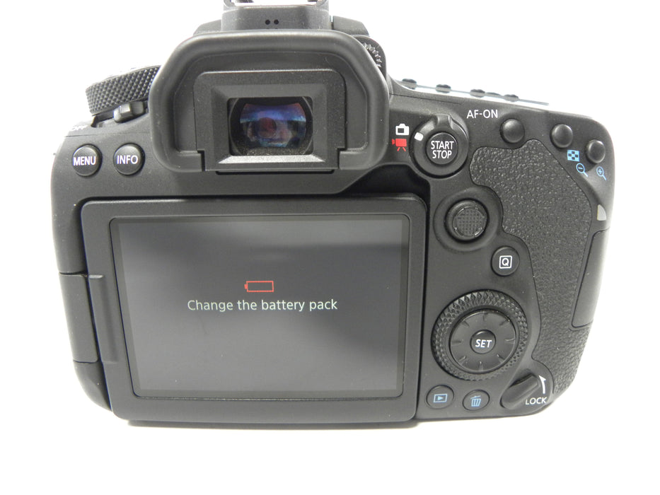 Canon EOS 90D 32.5mp Digital SLR Body Only Shutter Ct. <1000