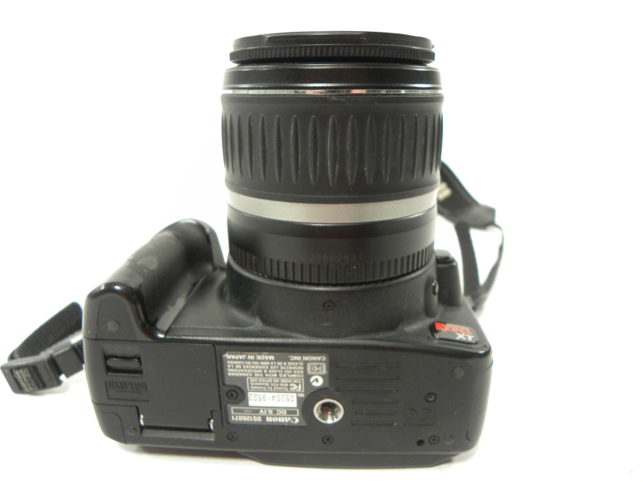 Canon EOS Digital Rebel XT 8mp Camera w/EF-S 18-55 f3.5-5.6 II