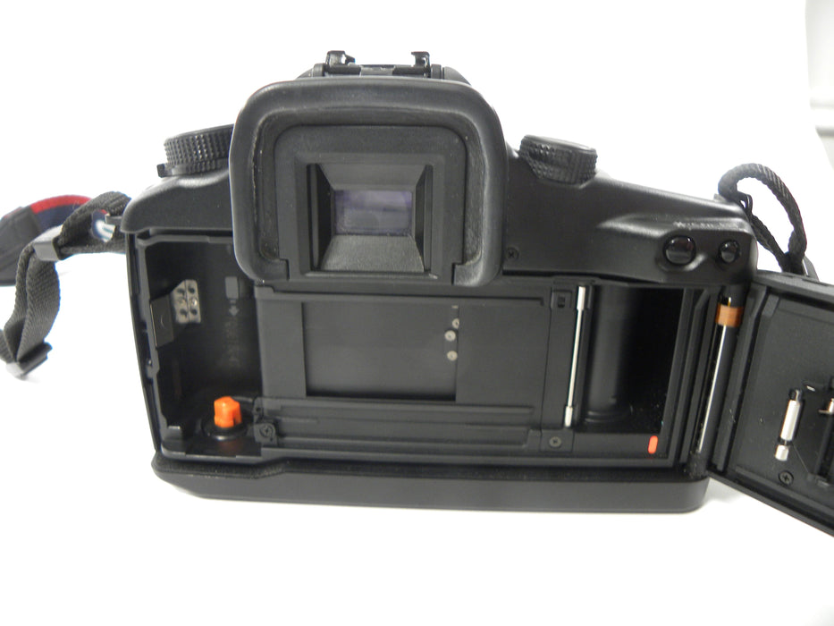 Canon EOS Elan 7 35mm SLR w/EF 28-80mm f3.5-5.6