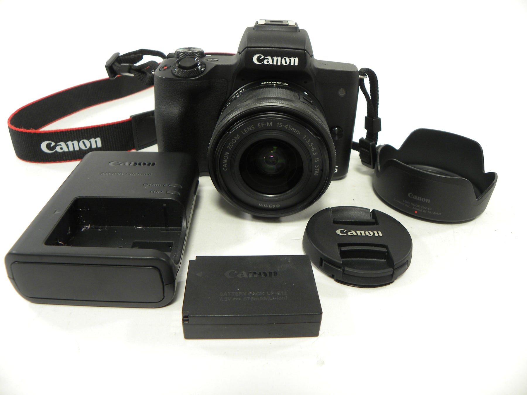 Canon EOS M50 24.1mp Digital Mirrorless Camera w/EF-M 15-45 IS STM S/C