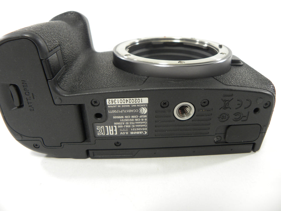 Canon EOS R 30.3mp Digital Mirrorless Body  Only (Read)