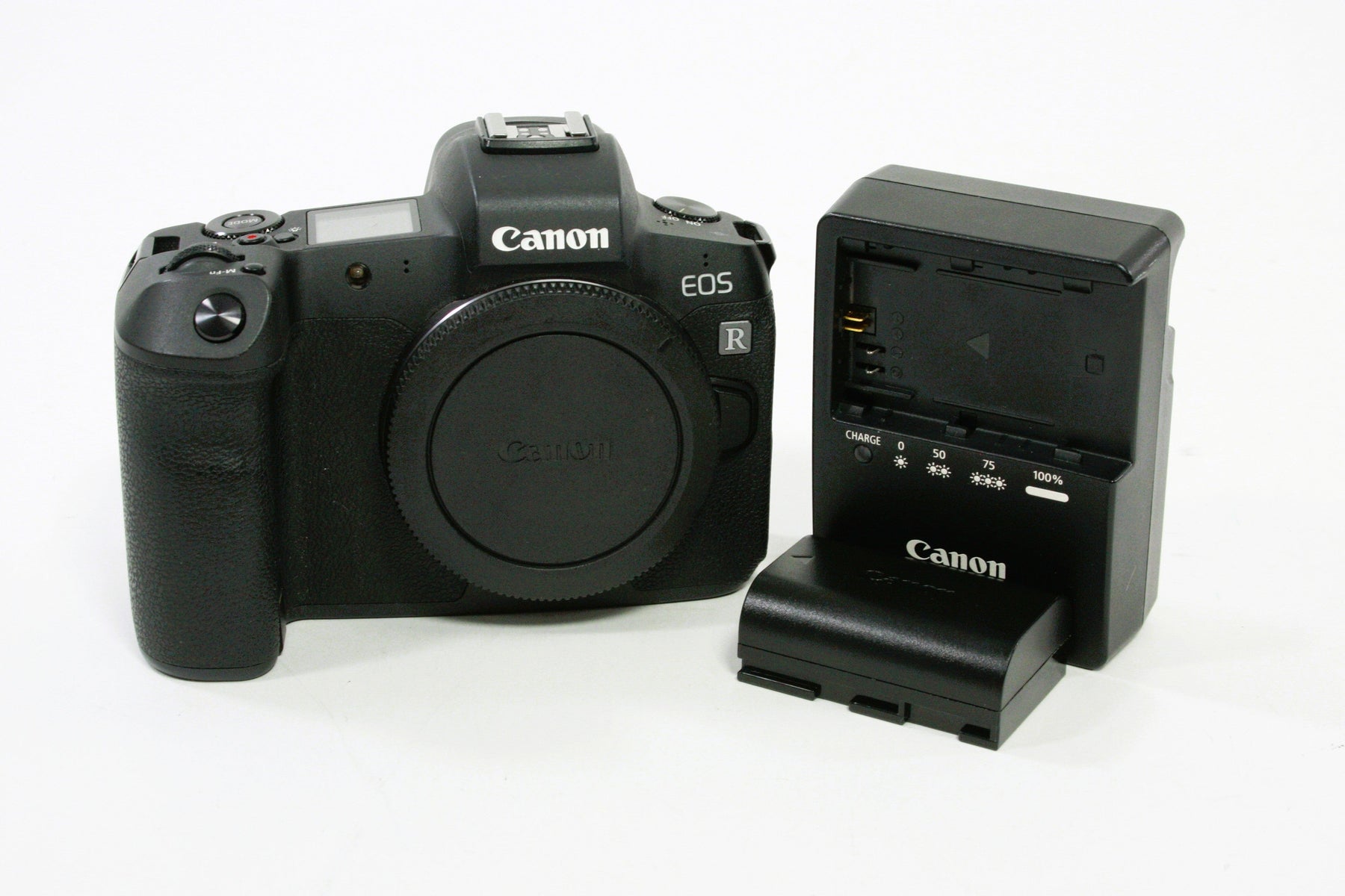 Canon EOS R Digital Mirrorless Camera Body - Shutter count - 10,000