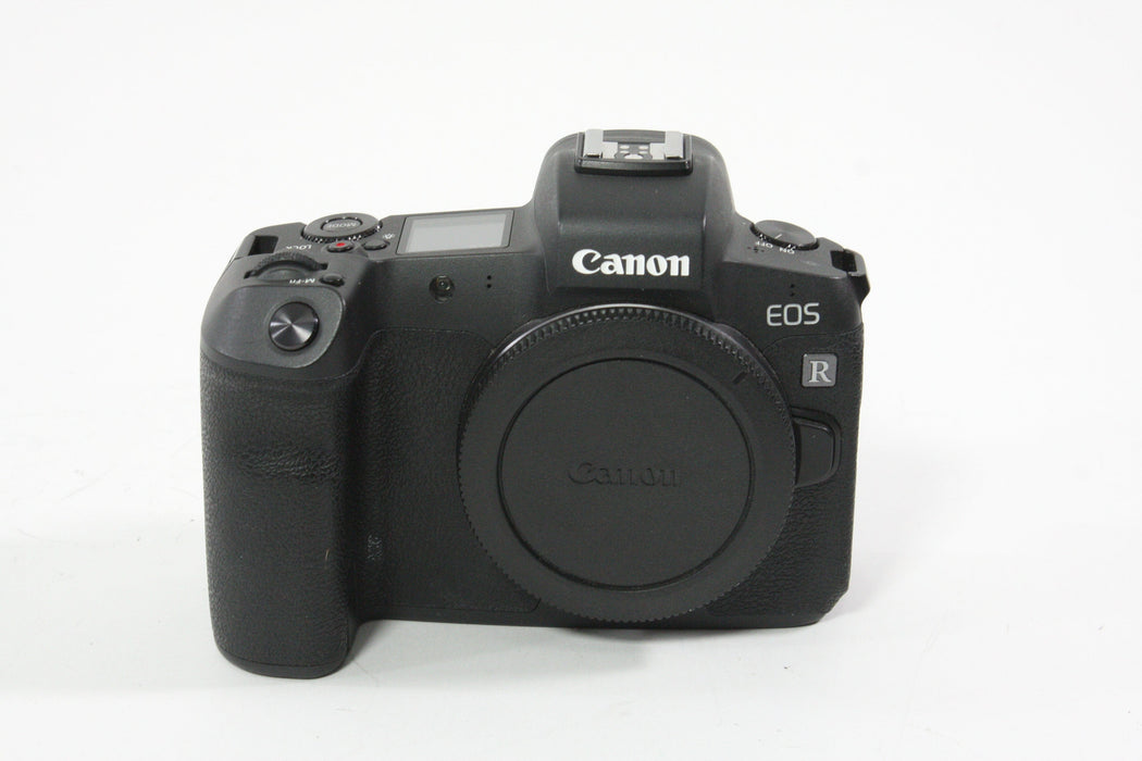 Canon EOS R w/Battery Grip BG-E22 - Shutter Count 62000 or less