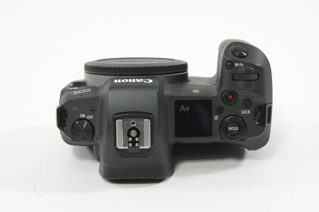 Canon EOS R w/Battery Grip BG-E22 - Shutter Count 62000 or less