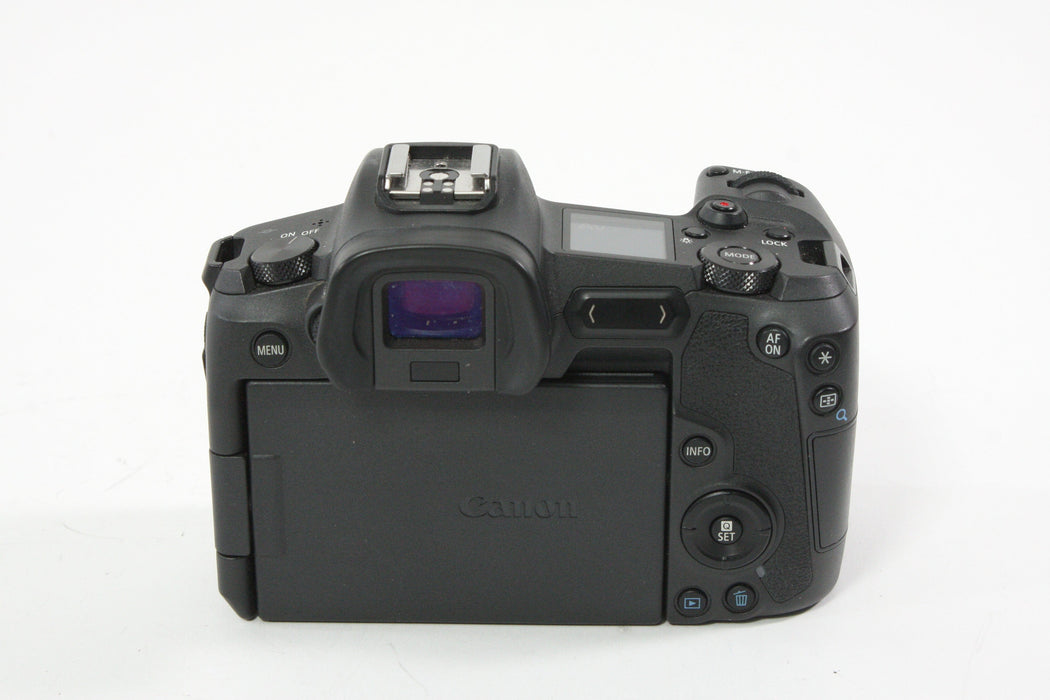 Canon EOS R w/Battery Grip BG-E22 - Shutter Count 62000 or less