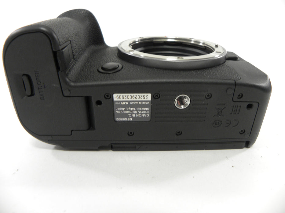 Canon EOS R6 20mp Mirrorless Digital Camera Body only shutter ct.