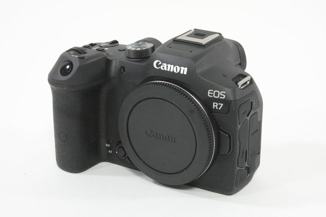 Canon EOS R7 Body Only  - Shutter count less than 1000