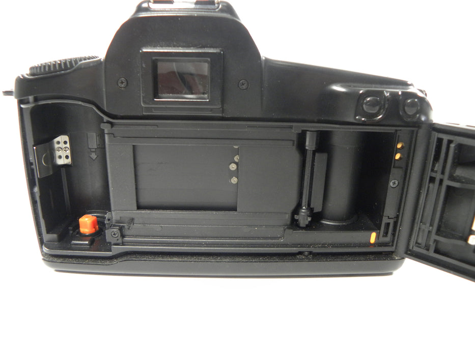 Canon EOS Rebel II 35mm SLR w/EF 28-80mm f3.5-5.6 II