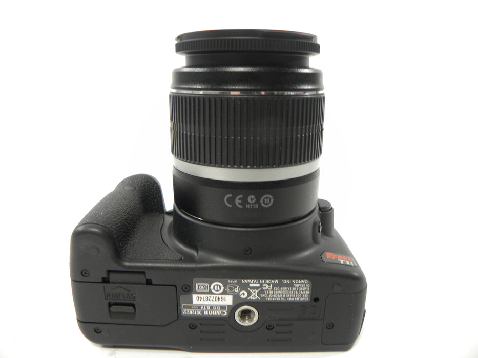 Canon EOS Rebel T1i 15.1mp Digital SLR w/EF-S 18-55 IS  Shutter Ct. 1,132