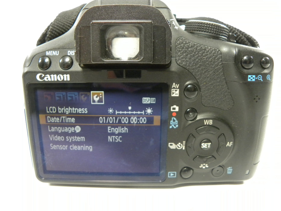 Canon EOS Rebel T1i 15.1mp Digital SLR w/EF-S 18-55 IS Shutter Ct. 7,432