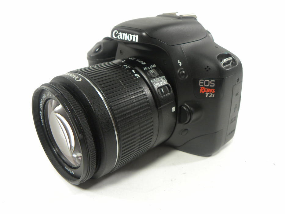 Canon EOS Rebel T2i 18mp Digital SLR w/EF-S 18-55 IS II  shutter ct. 12,253
