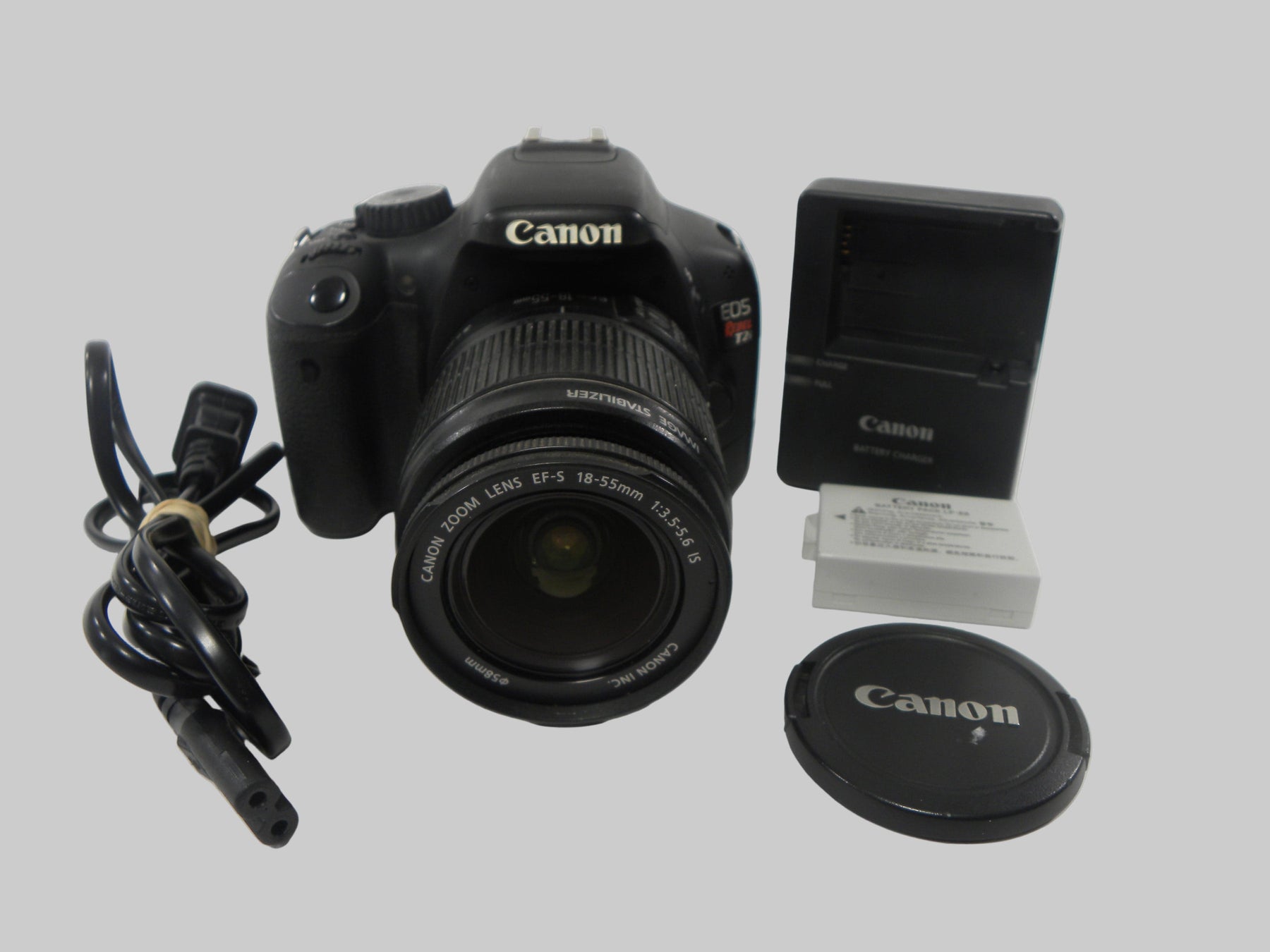Canon EOS Rebel T2i 18mp Digital SLR w/EF-S Zoom 18-55 IS Shutter Ct. 6,038
