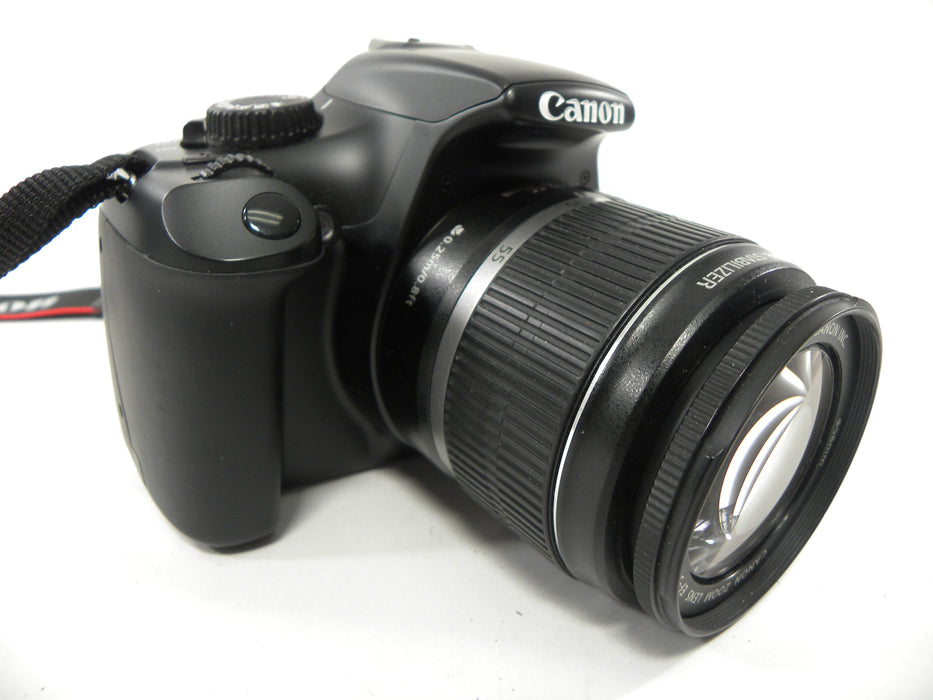 Canon EOS Rebel T3 18mp Digital SLR w/EF-S 18-55 IS Shutter Ct. 552