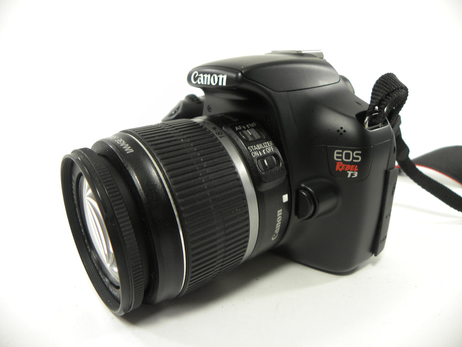 Canon EOS Rebel T3 18mp Digital SLR w/EF-S 18-55 IS Shutter Ct. 552