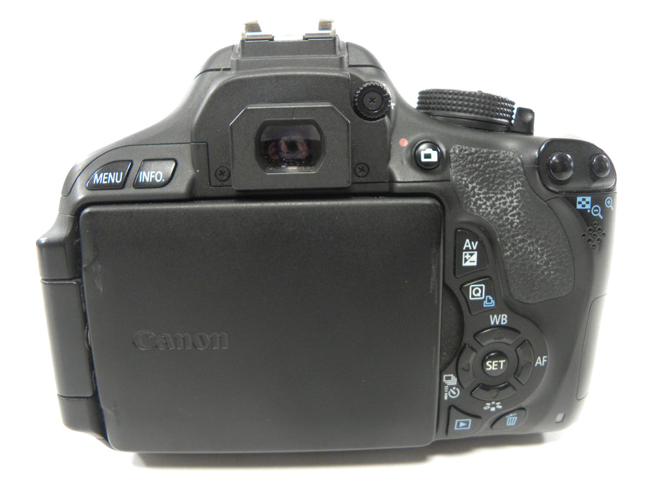 Canon EOS Rebel T3i 18mp Digital SLR w/EF-S 18-55 IS II Shutter Ct. 15,104