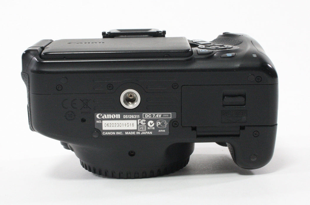 Canon  EOS Rebel T3I DSLR Body Only AS-IS Parts Only
