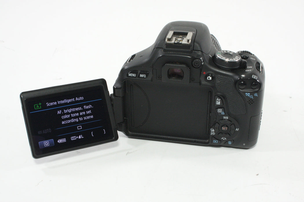 Canon  EOS Rebel T3i DSLR Camera with 18-55mm f/3.5-5.6 IS II EF Lens with a Shutter Count of 35,026