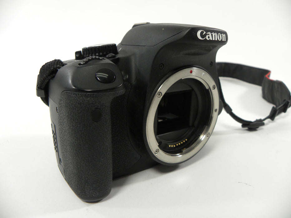 Canon EOS Rebel T4i 18.0mp Digital SLR Body Only Shutter Ct. 15,104