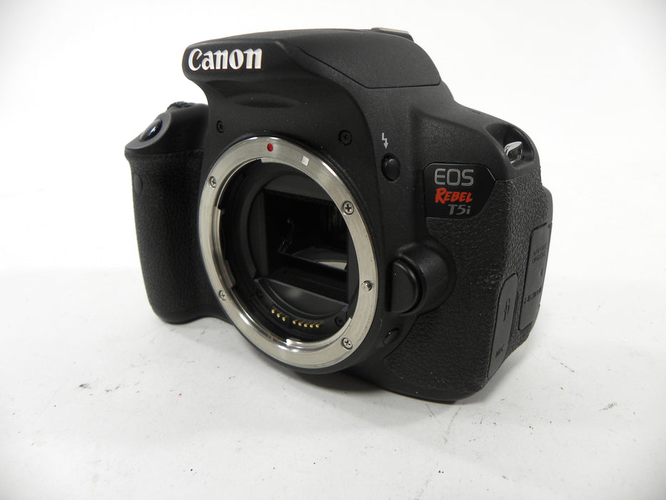 Canon EOS Rebel T5i 18.0mp Digital SLR body only Shutter Ct. 11,137