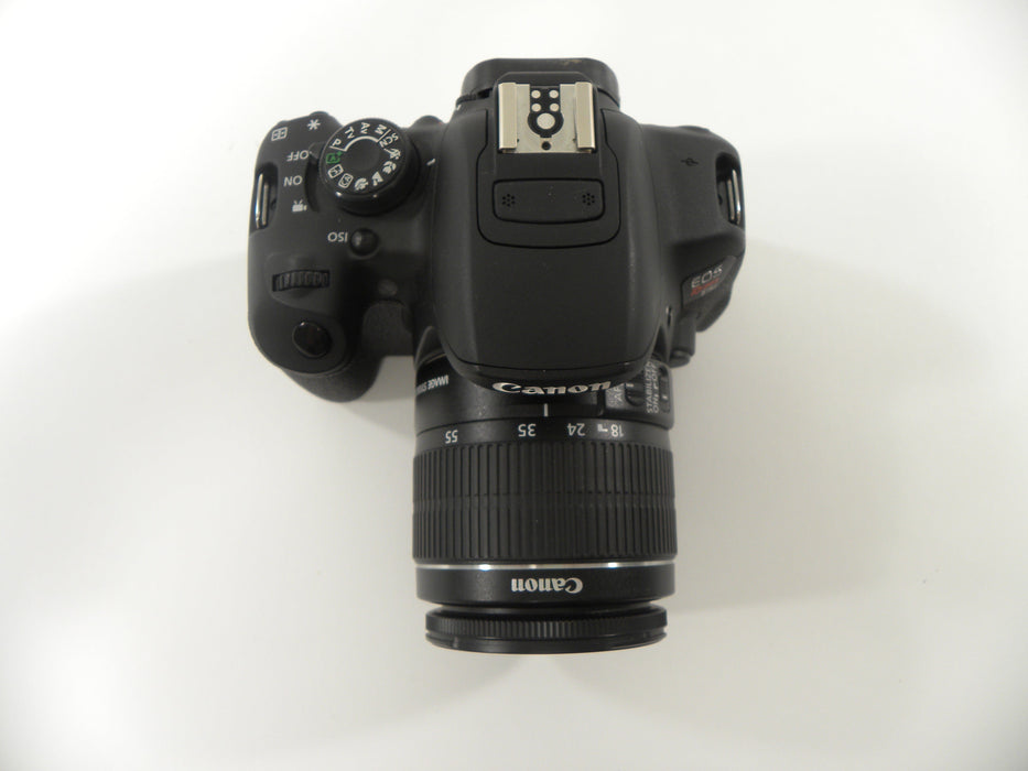 Canon EOS Rebel T5i 18.0mp Digital SLR w/EF-S 18-55 IS II Shutter Ct. 8677
