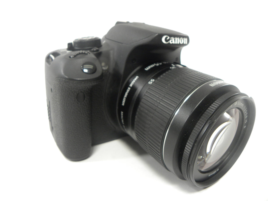 Canon EOS Rebel T5i 18.0mp Digital SLR w/EF-S 18-55 IS II Shutter Ct. 8677