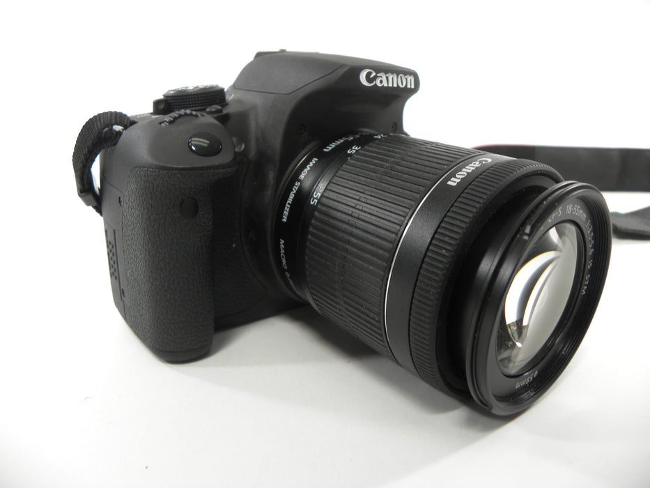 Canon EOS Rebel T5i 18.0mp Digital SLR w/EF-S 18-55 IS STM Shutter Ct. 395
