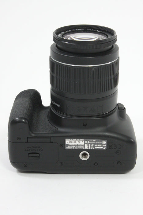 Canon EOS Rebel T6 with 18-55mm f/3.5-5.6 III EF-S  - Shutter Count 1821