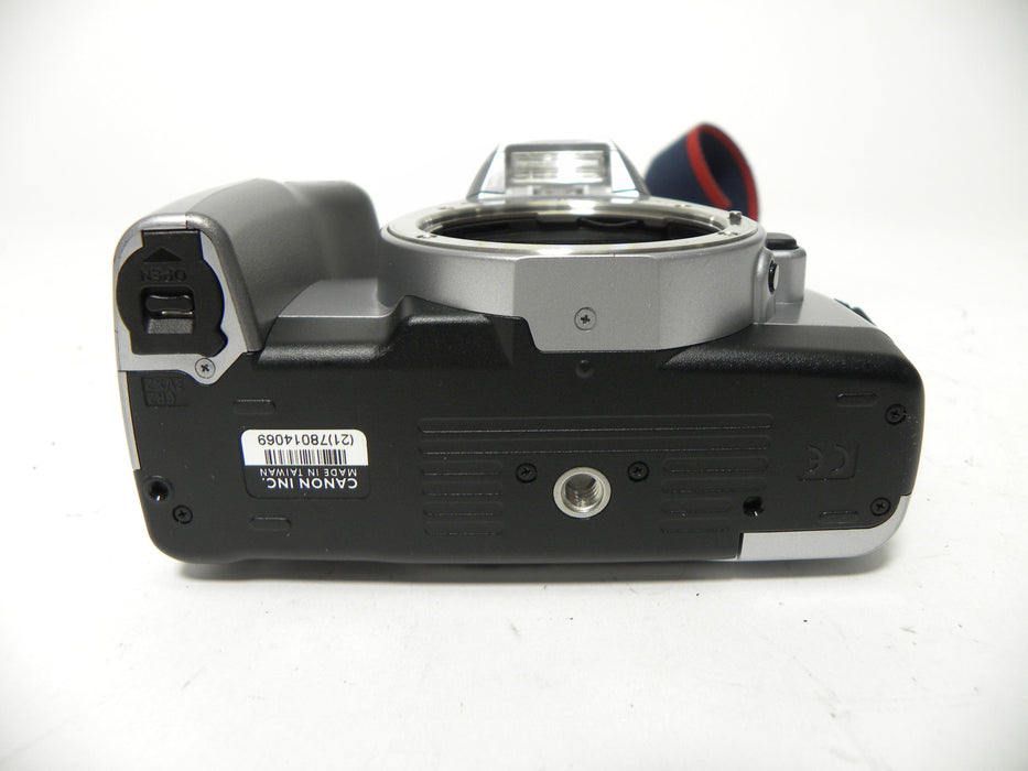 Canon EOS Rebel Ti 35mm SLR camera