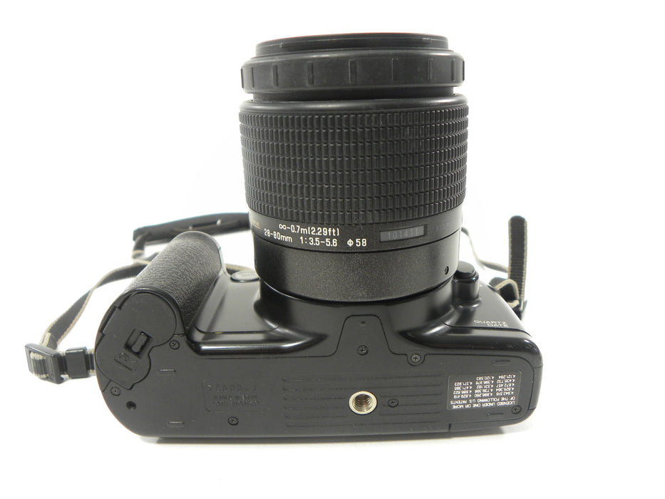 Canon EOS Rebel XS 35mm SLR w/Promaster 28-820mm f3.5-5.6