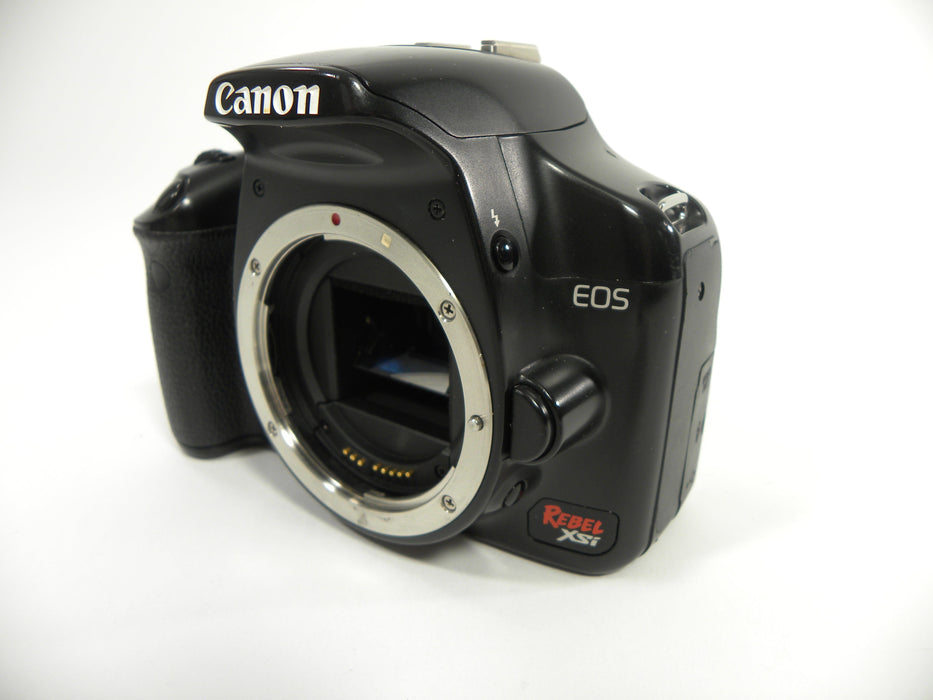 Canon EOS Rebel XSi 12.2mp Digital SLR Body Only shutter ct. 21,832