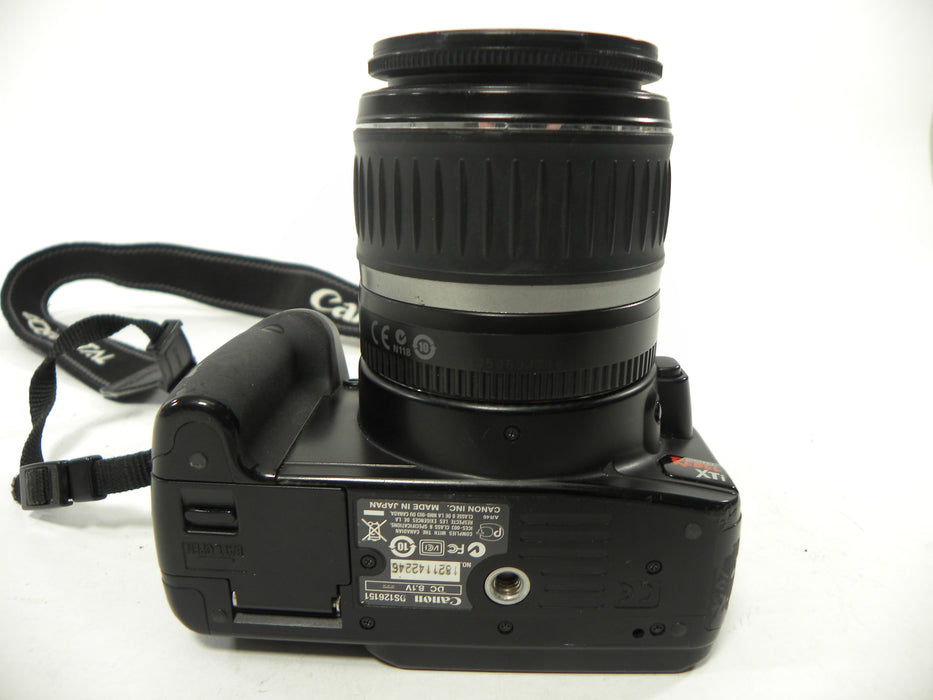 Canon EOS Rebel XTi 10.1mp digital SLR w/EF-S 18-55mm f3.5-5.6 II