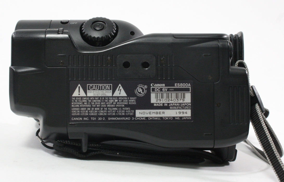 Canon ES800 8mm Camcorder with Accessories