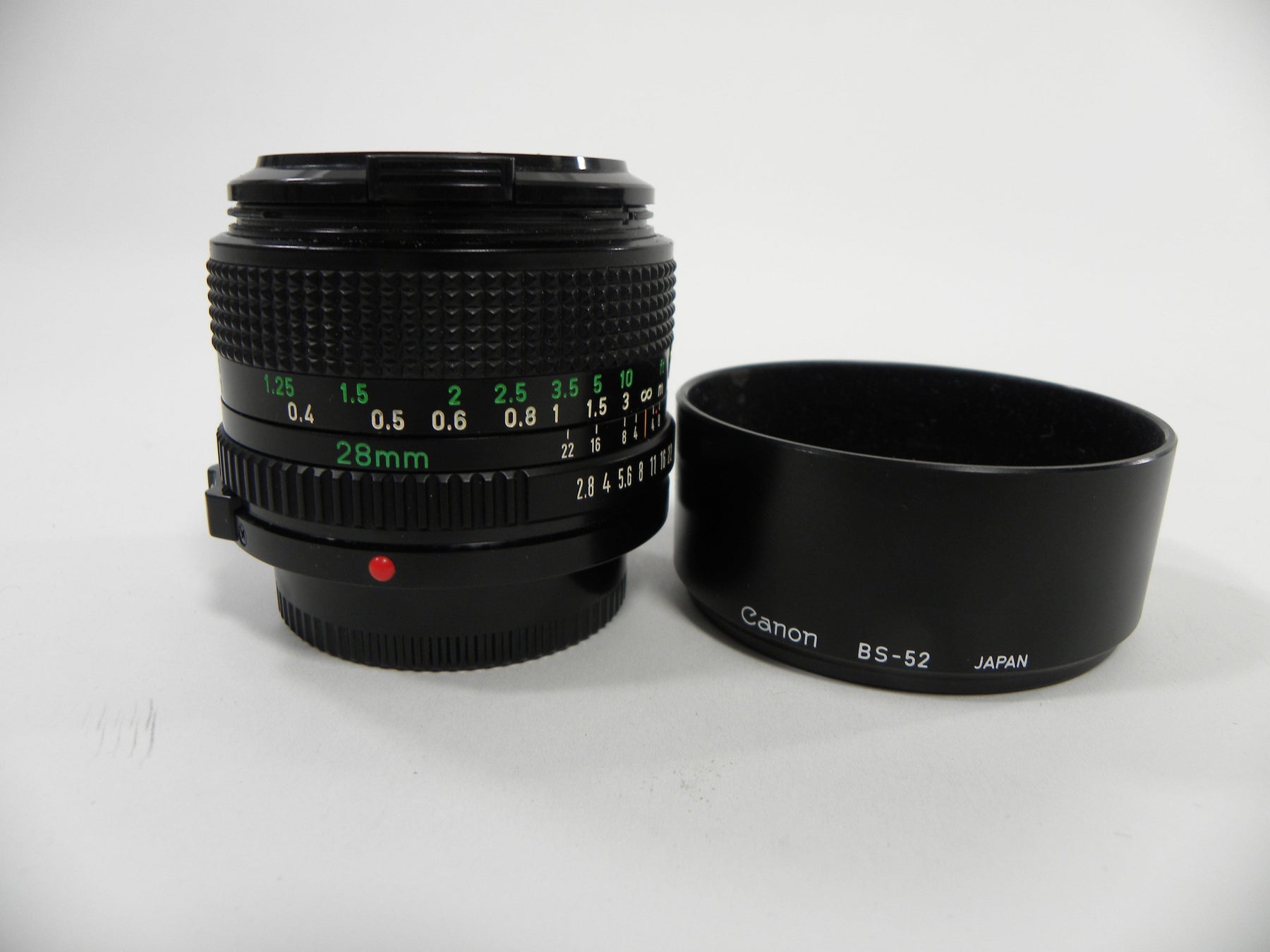 Canon FD 28mm f2.8 lens