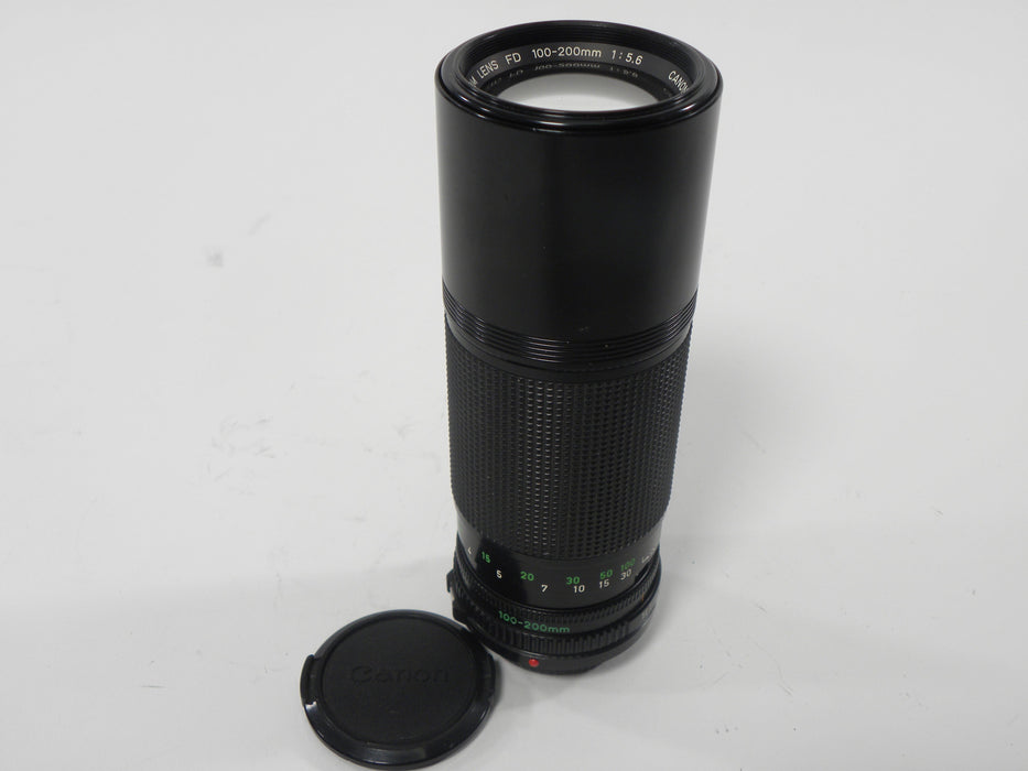 Canon FD Zoom 100-200mm f5.6 Lens