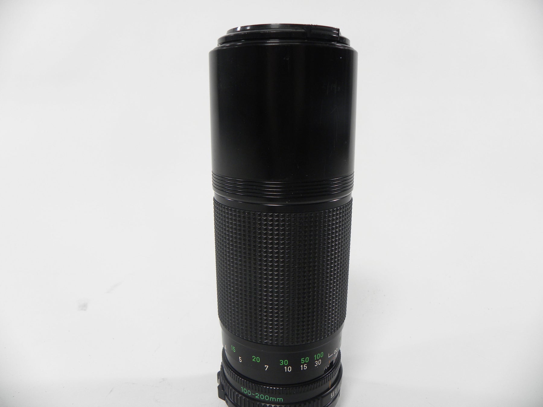 Canon FD Zoom 100-200mm f5.6 Lens