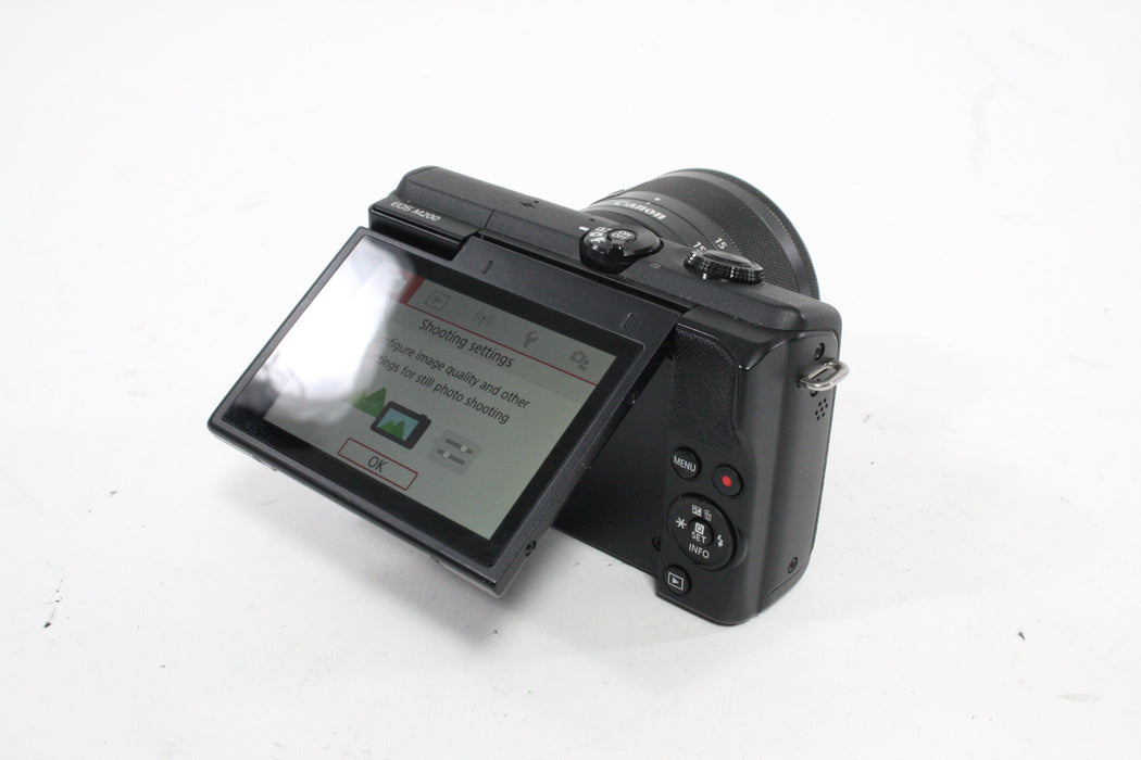 Canon M200 Mirrorless Camera with 15-45mm f/3.5-6.3 IS STM Lens