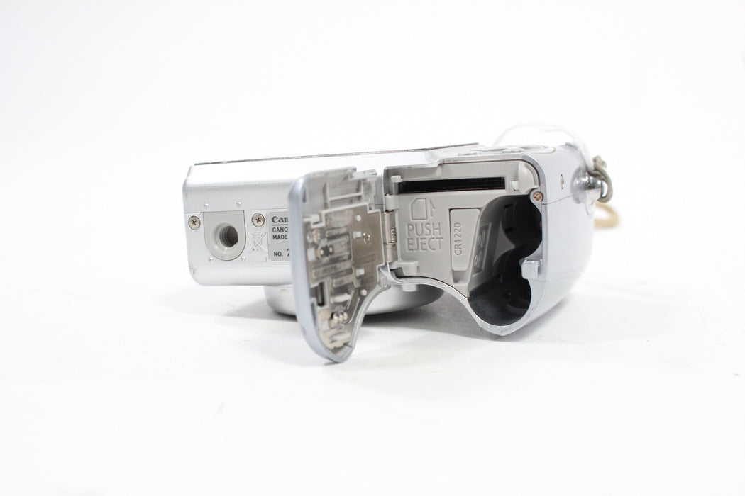 Canon PowerShot A540 Digital Point-and-Shoot  4x Zoom 6.0mp