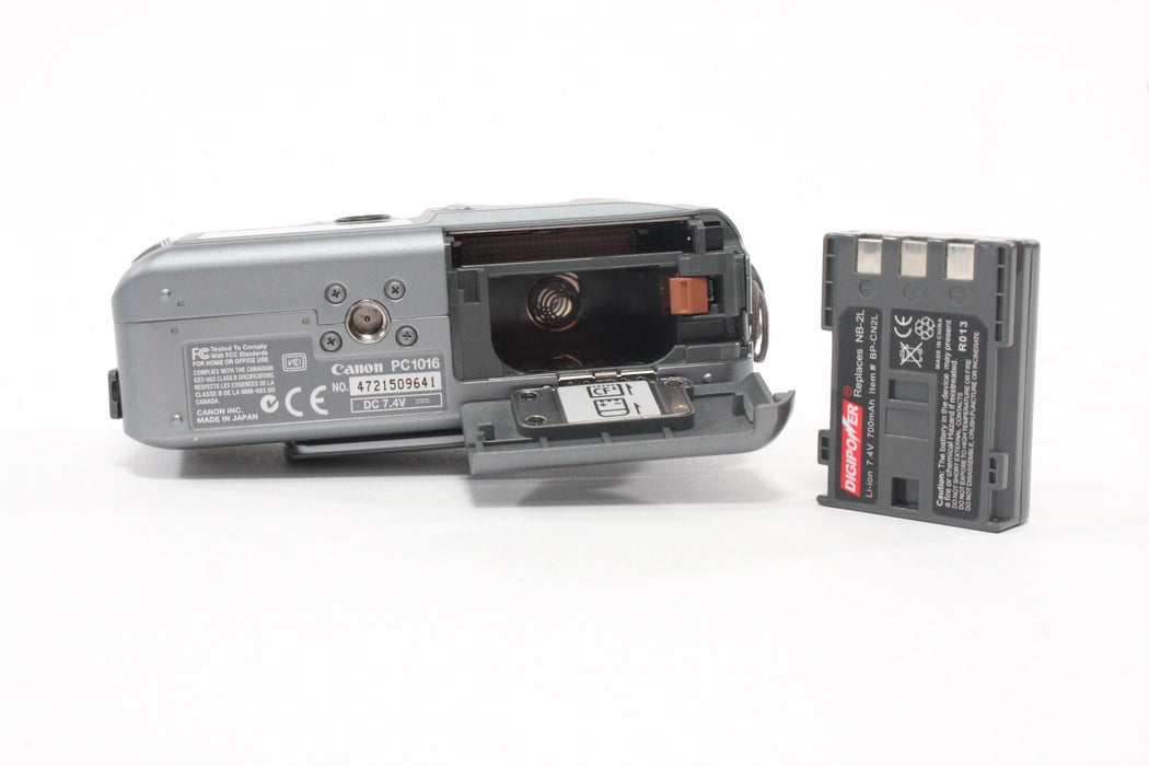 Canon PowerShot S40 Digital Point-and-Shoot Camera with 3x Zoom & 4.1mp