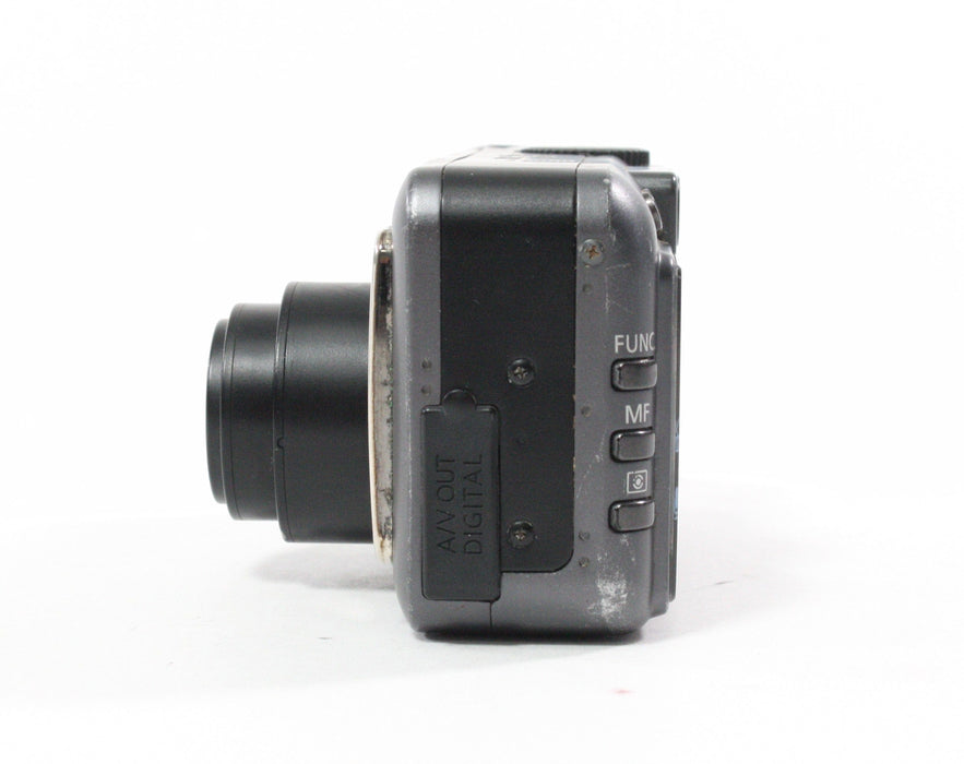 Canon PowerShot S70 Digital Point-and-Shoot Camera 3.5x Zoom 7.1mp